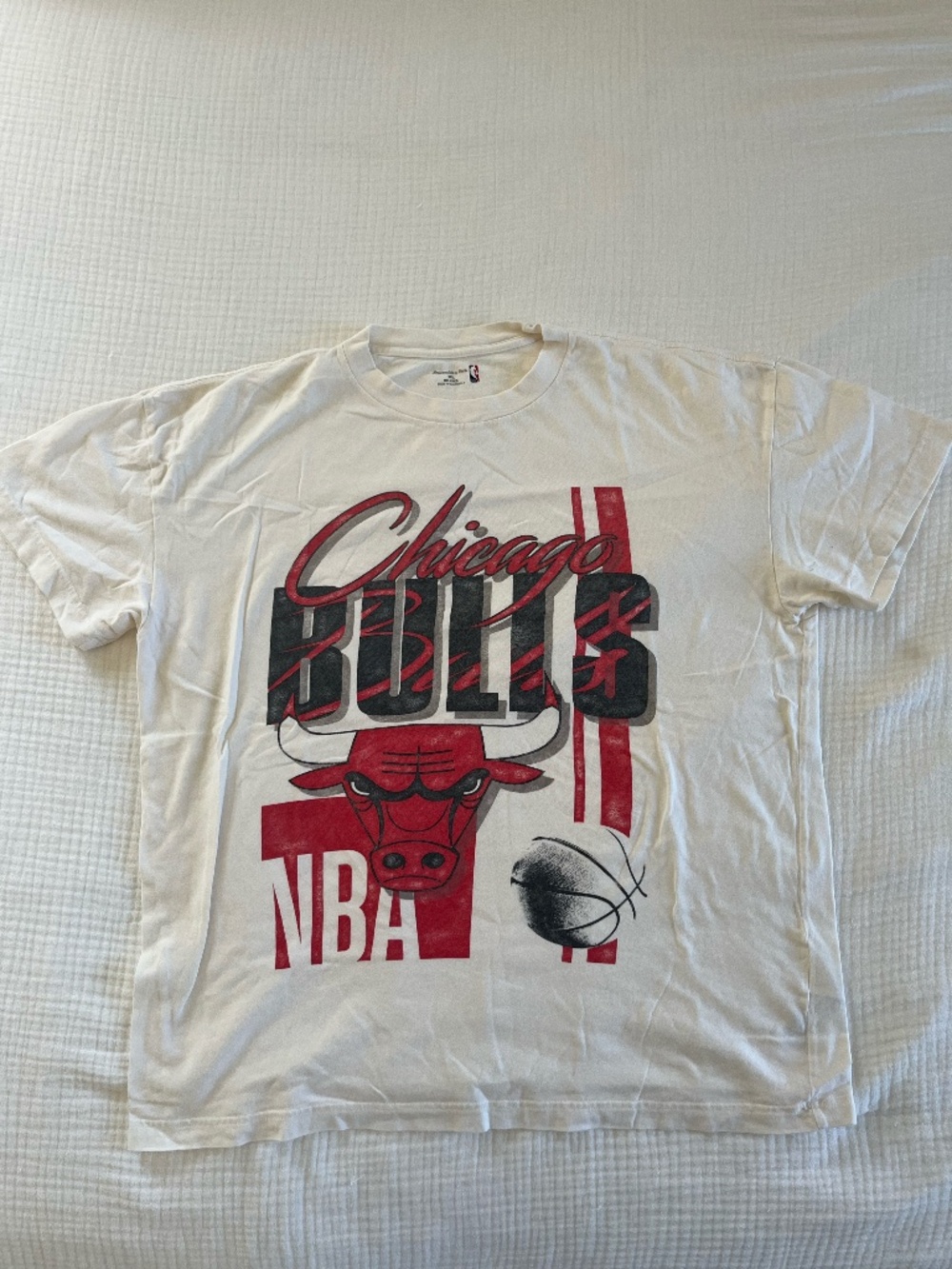 Abercrombie Men's Chicago Bulls tee